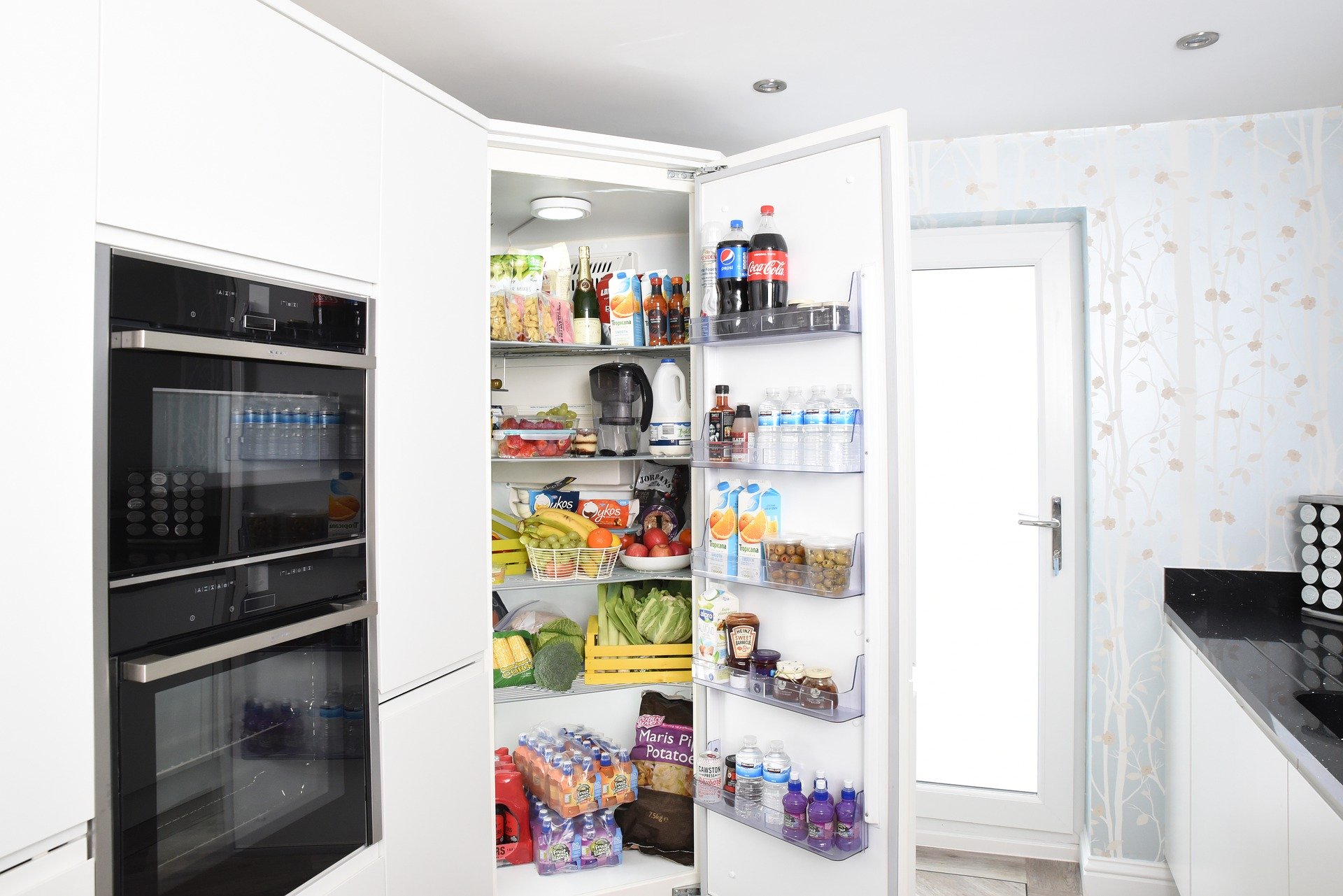 fridge-3475996_1920