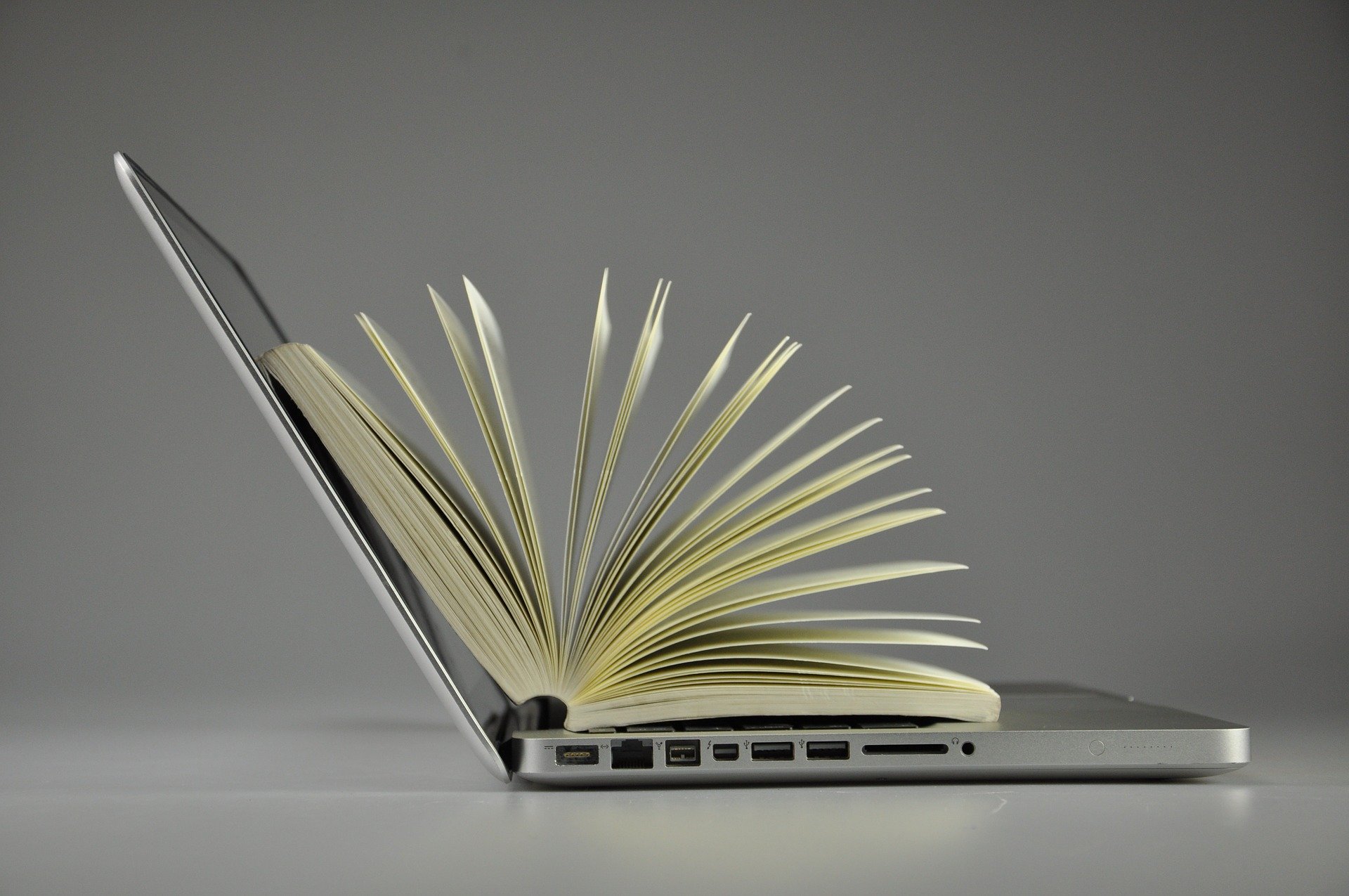 laptop-819285_1920